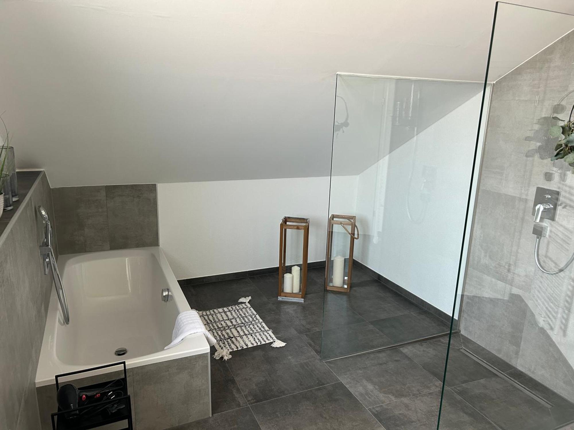 Allgaeu Zimmer Leandi Memmingen Dış mekan fotoğraf